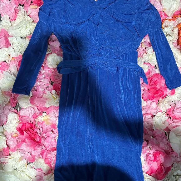 Blue off shoulder Midi bodycon - Picture 2 of 2